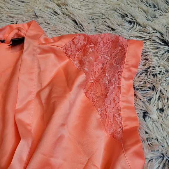 Victoria Secrets Silk Robe - Picture 6 of 6